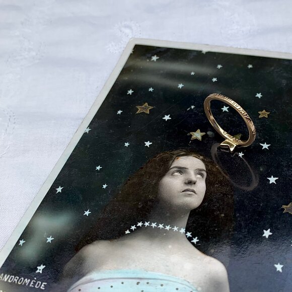 Me & Ro Gold Paisley Star Ring - Picture 6 of 6